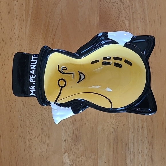 PLANTERS MR. PEANUT Vintage Ceramic Shelling/Nut Serving Dishes/Serving Tray Set - Picture 8 of 17